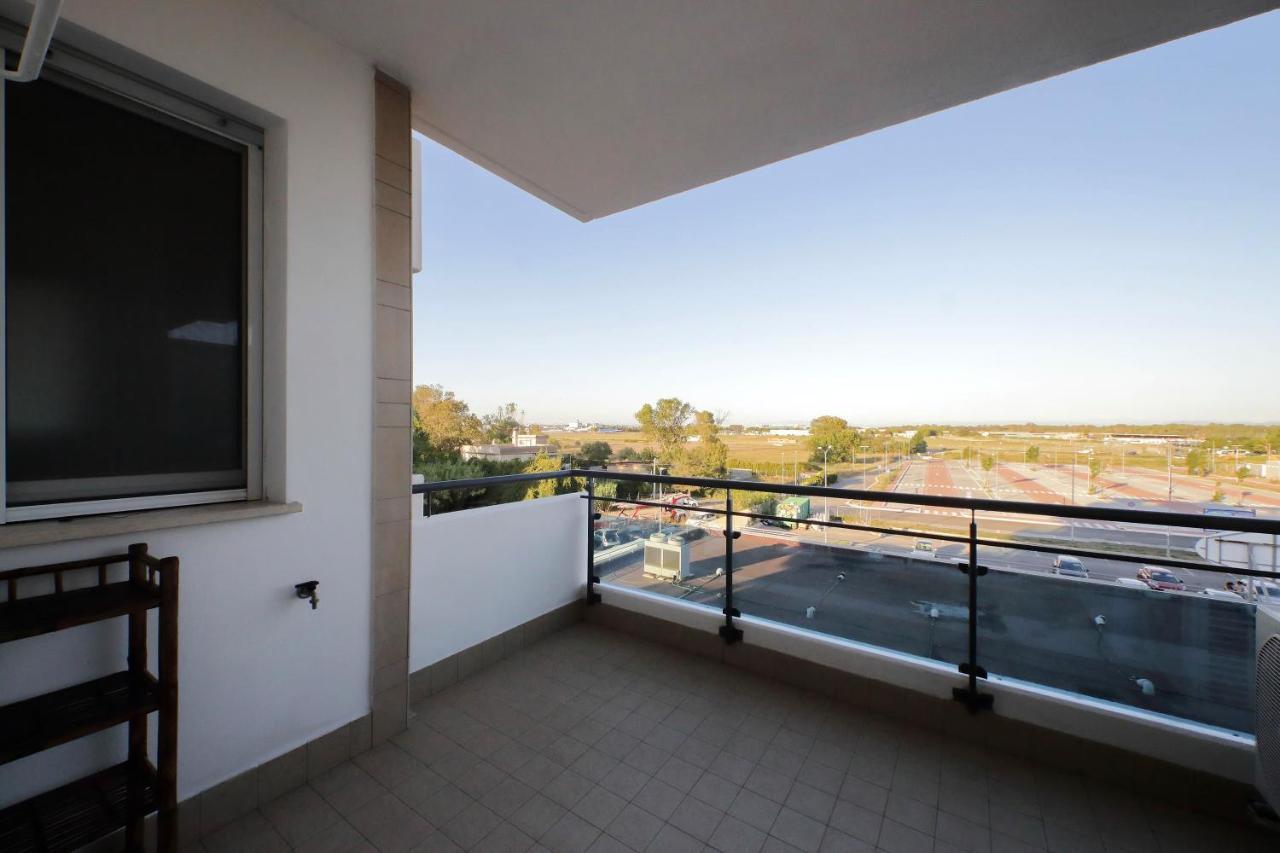 Bilocale Con Vista Sull'Aeroporto - Comodo Per Il Viaggio Фиумичино Екстериор снимка